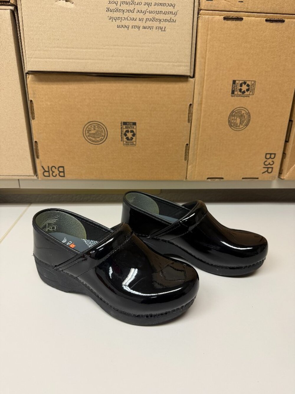 Dansko Professional XP 2.0 Clogs - black - size 39